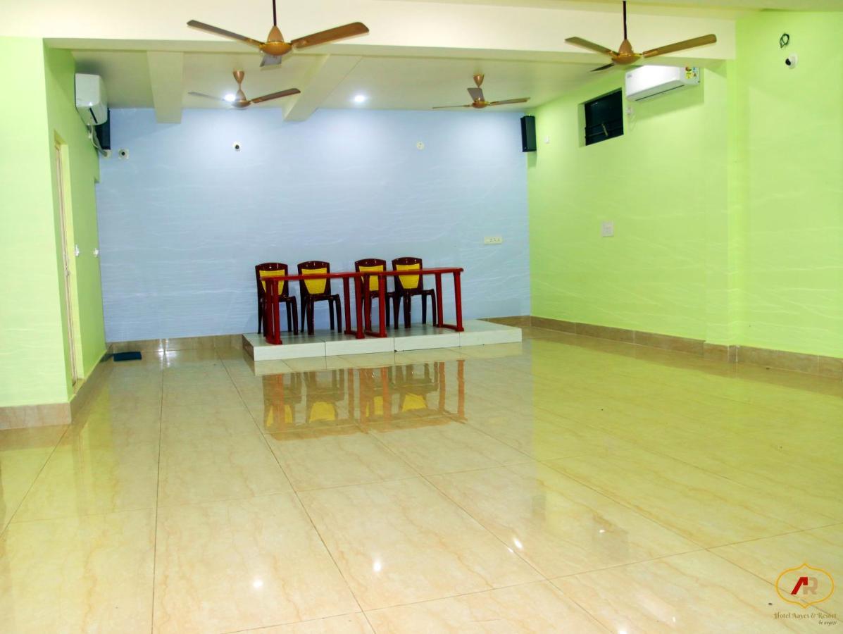 Hotel Aayes And Resort Shanti Niketan Luaran gambar