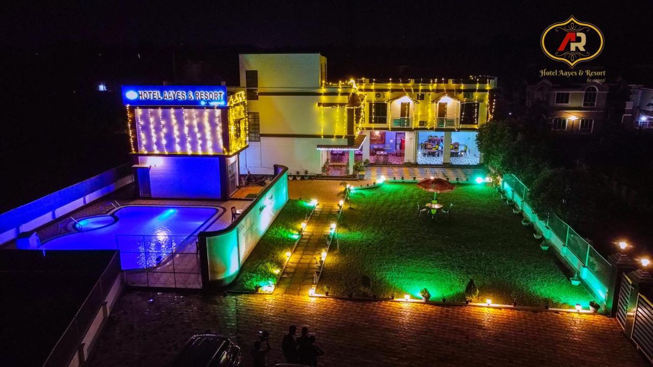 Hotel Aayes And Resort Shanti Niketan Luaran gambar