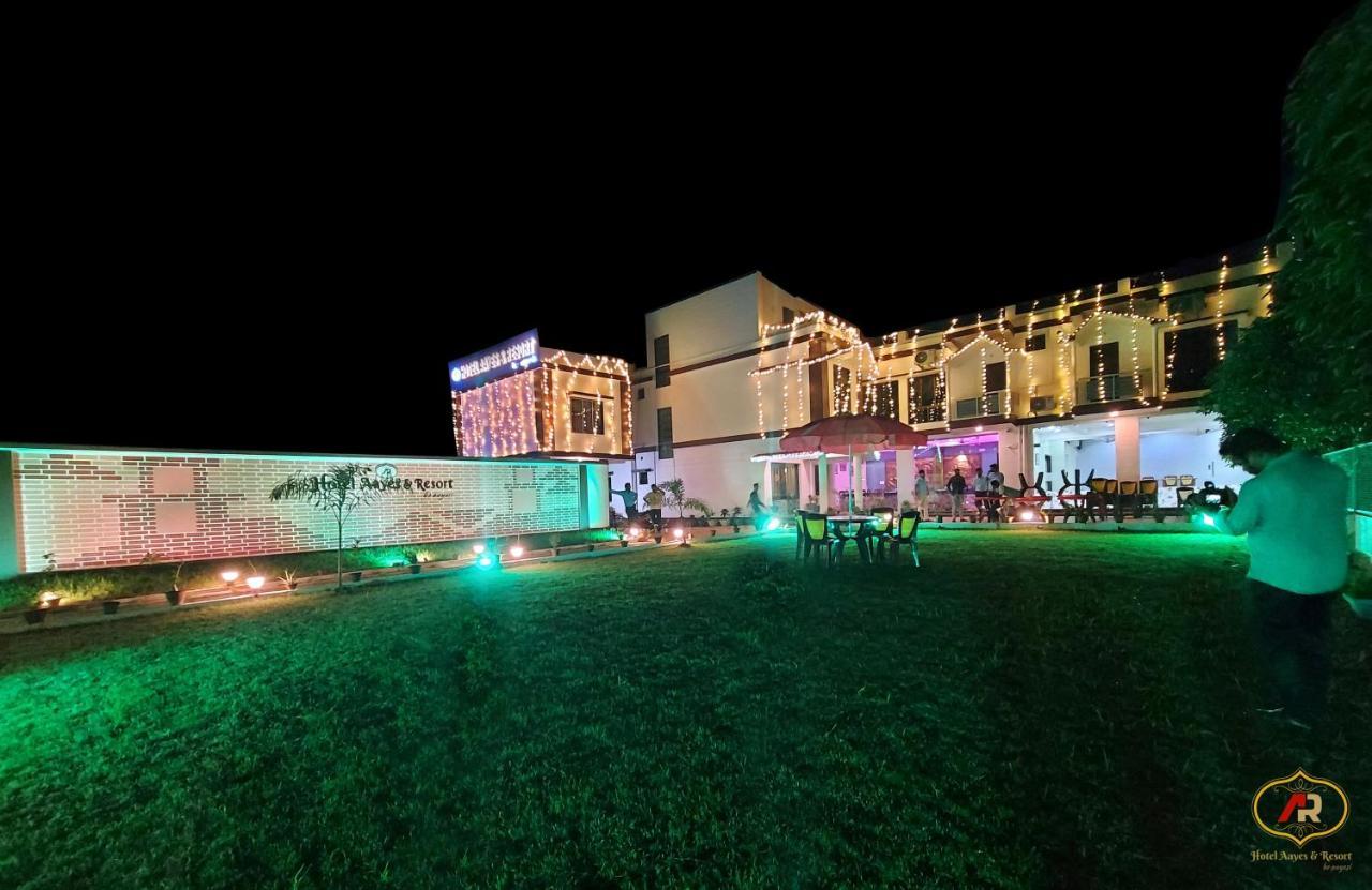 Hotel Aayes And Resort Shanti Niketan Luaran gambar