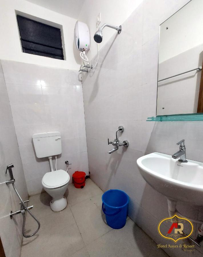 Hotel Aayes And Resort Shanti Niketan Luaran gambar